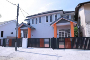 Green Dream Homestay 3 Kota Bharu 3 Aircond Room With Wifi & Netflix